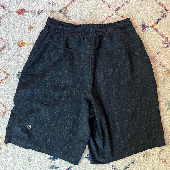 Lululemon Mens Shorts Pace Breaker Linerless 9 inch Small - Picture 3 of 5